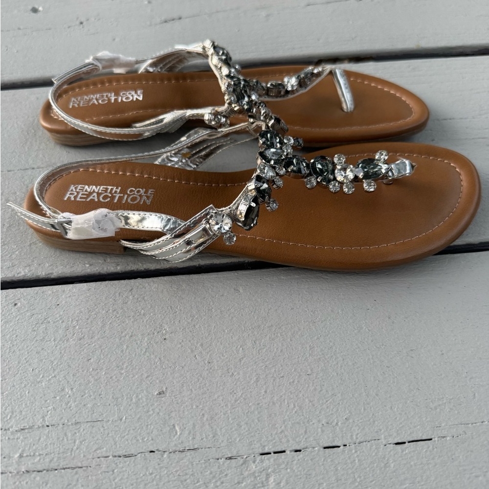 Kenneth Cole Reaction Women’s Drag Fire Sandals – Silver Crystal Thong Style S/8 - Picture 11 of 12